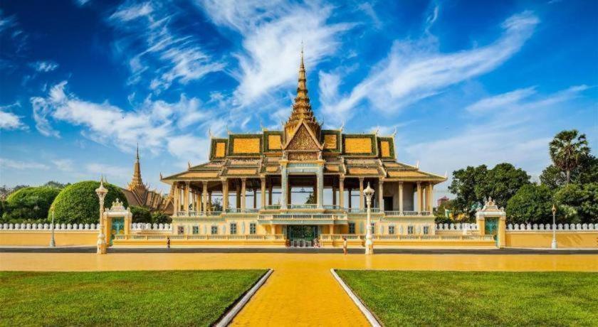 Essence Hotel-Phnom Pen Exterior foto