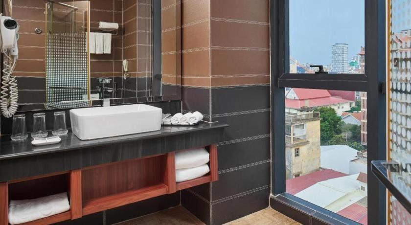 Essence Hotel-Phnom Pen Exterior foto